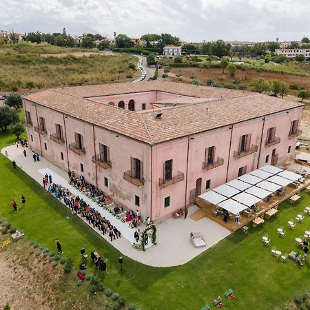 Отель Palazzo Principi Lanza Сан-Никола-Арчелла Экстерьер фото
